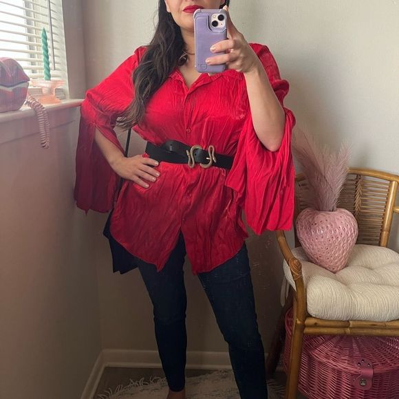 3X vampiric red vintage top with flared sleeves - Picture 3 of 9